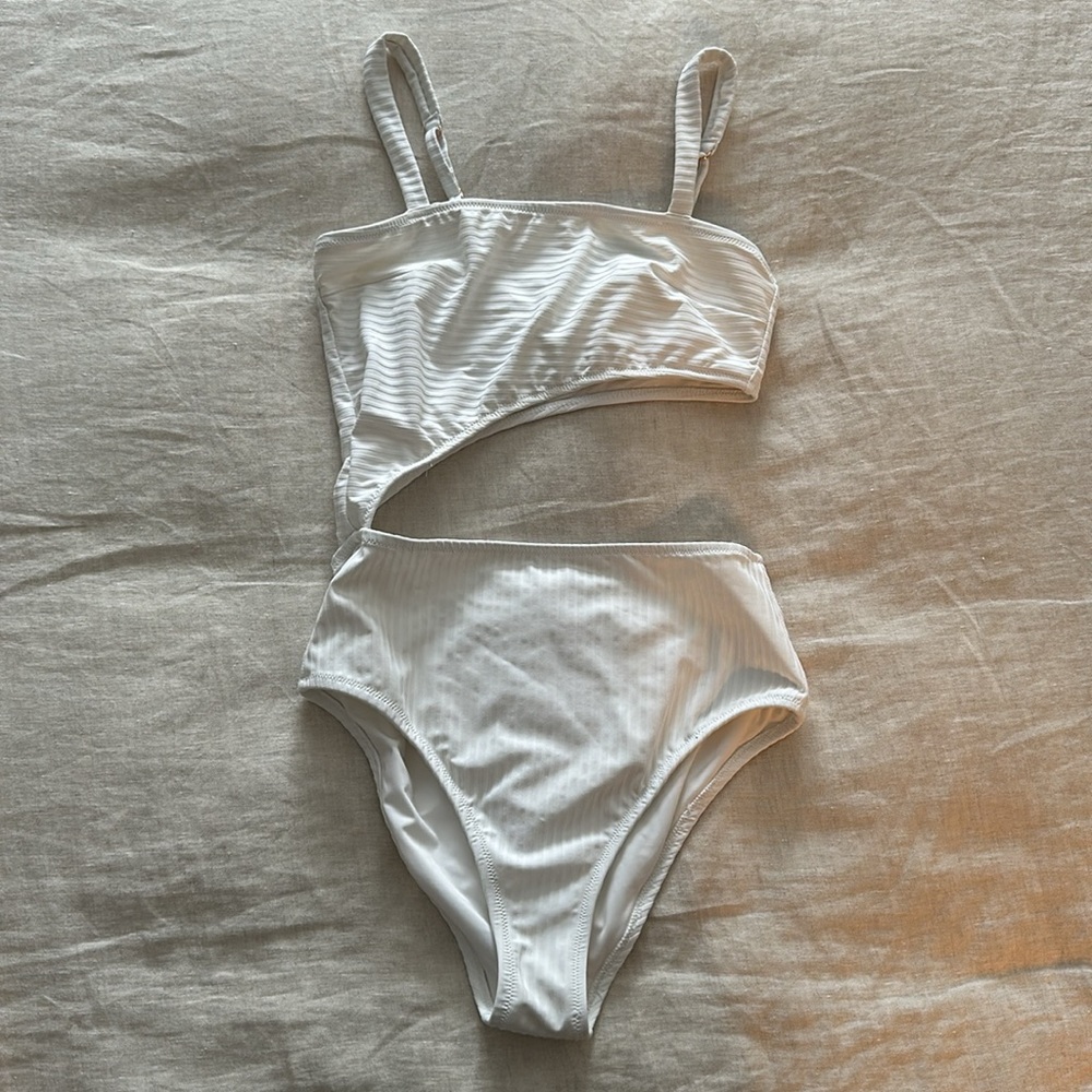 Shade & Shore ribbed cut out one piece swim suit